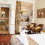 Zen Cosy Gare Part Dieu ليون